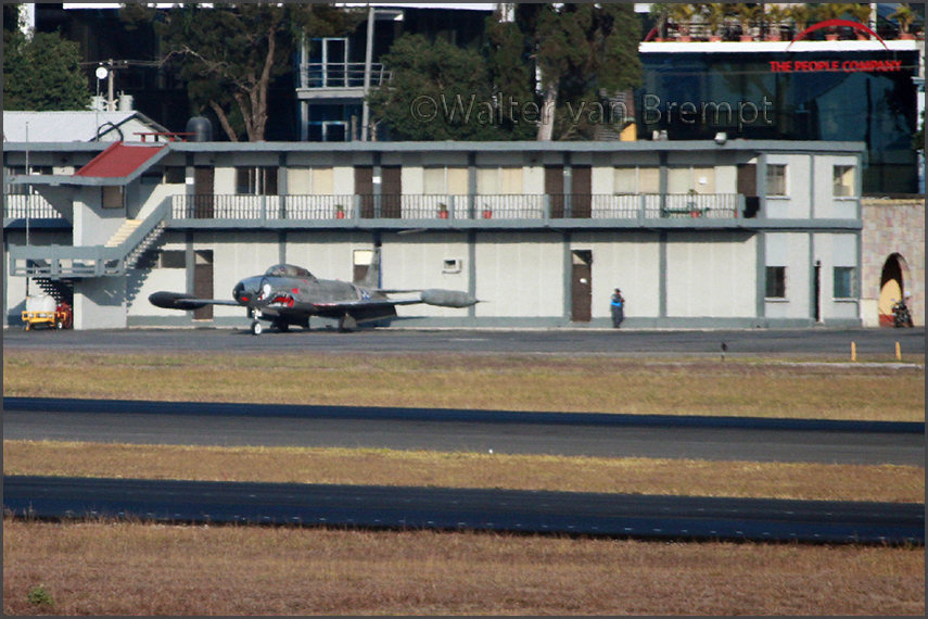 Vintage planes in Guatamala, by Walter van Brempt (2-2024)